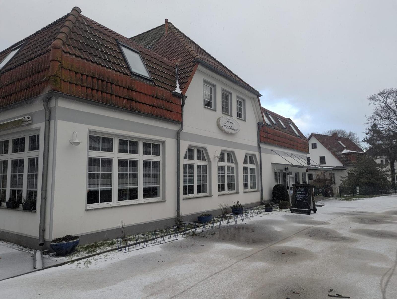 Pension & Restaurant Haus Hiddensee Kloster Buitenkant foto